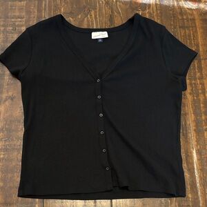 Universal Thread Black Button-Down V-Neck Top